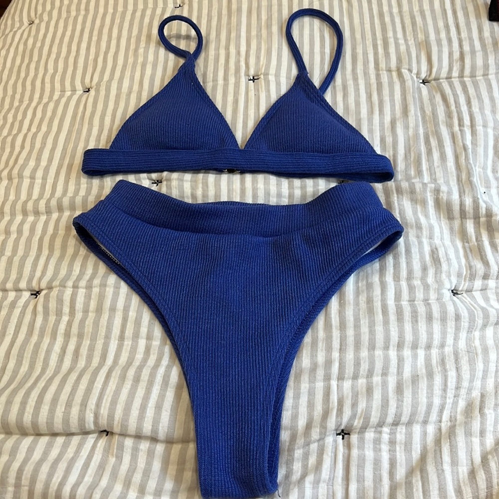 Blue bikini set